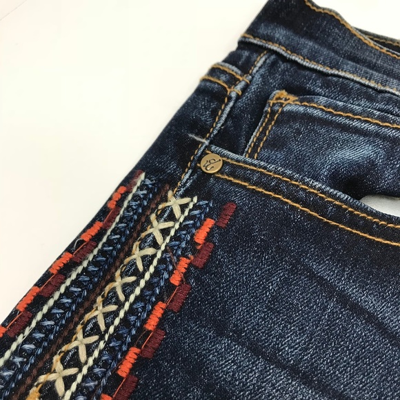 $136 Driftwood Audrey Embroidered Boho Jeans - Picture 2 of 5